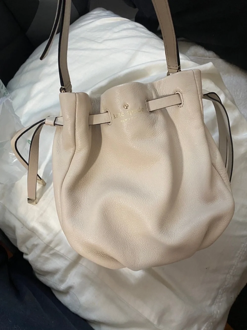 Kate Spade poppy bucket crossbody small bag